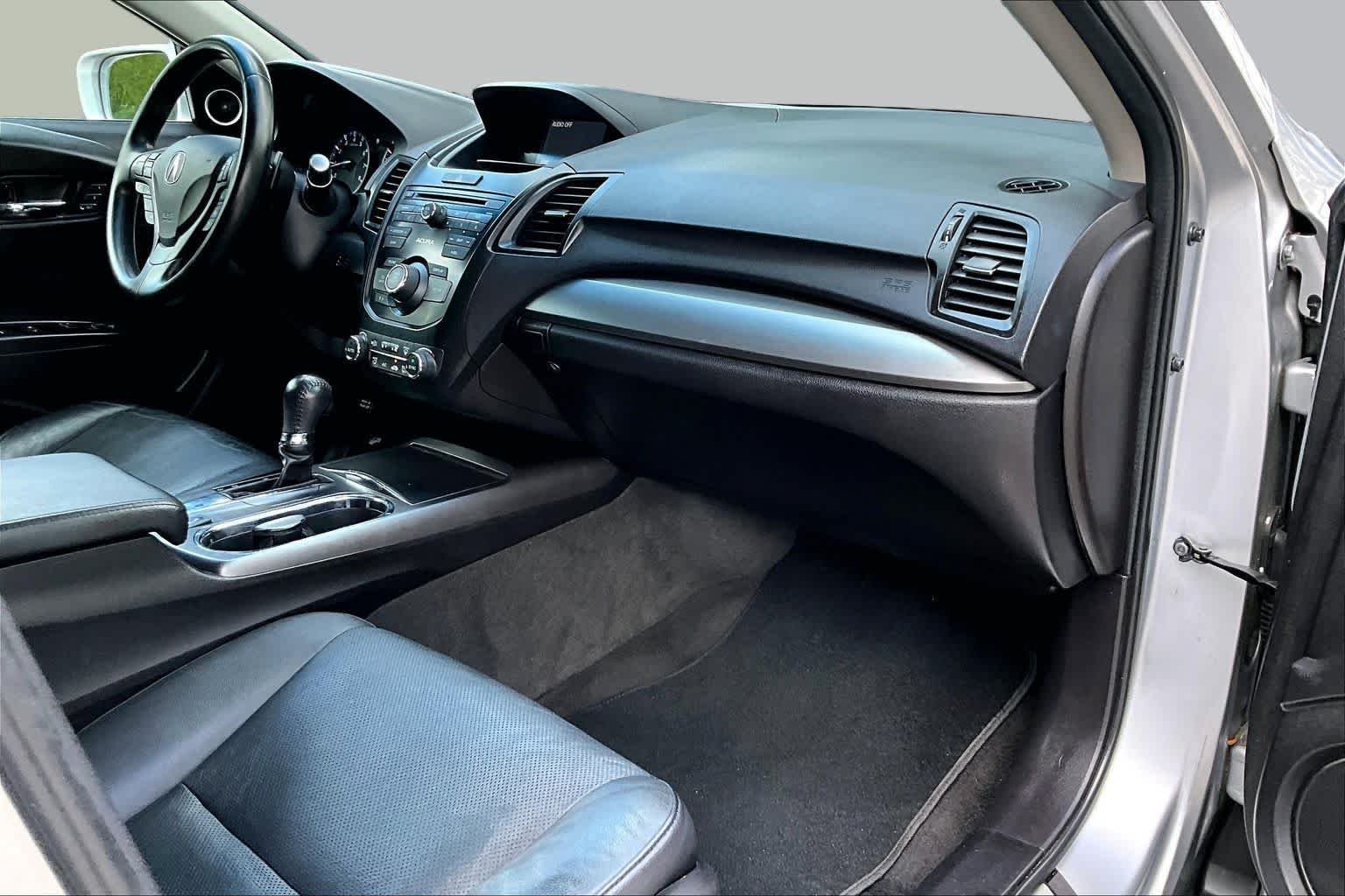 Used 2014 Forged Silver Metallic Acura  image 19