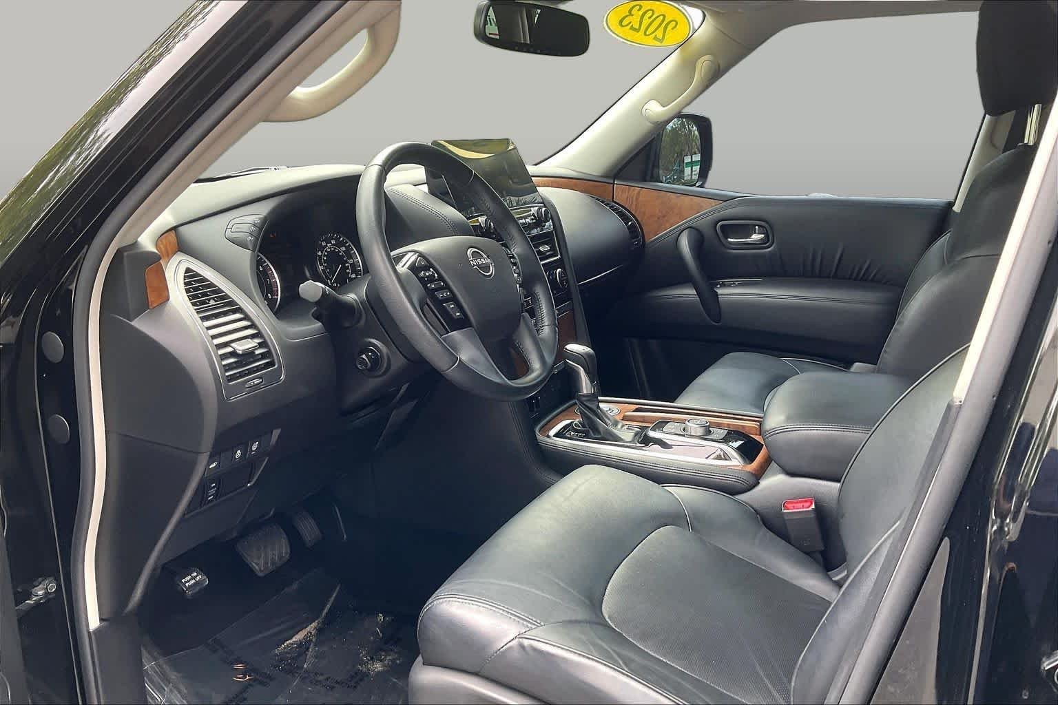 Used 2023 Super Black Nissan SL image 25