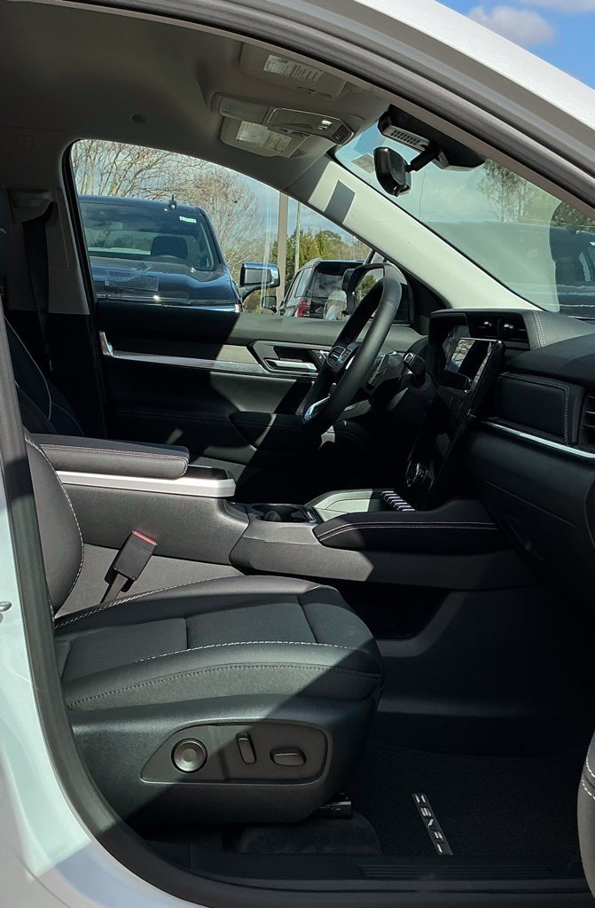 New 2026 Glacier White Tricoat GMC Denali image 24