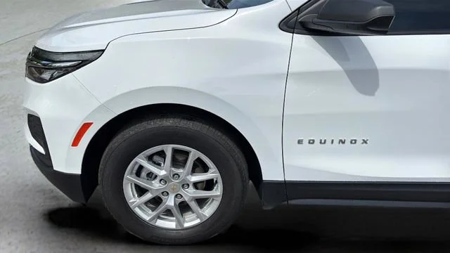 Used 2024 Summit White Chevrolet LS image 33