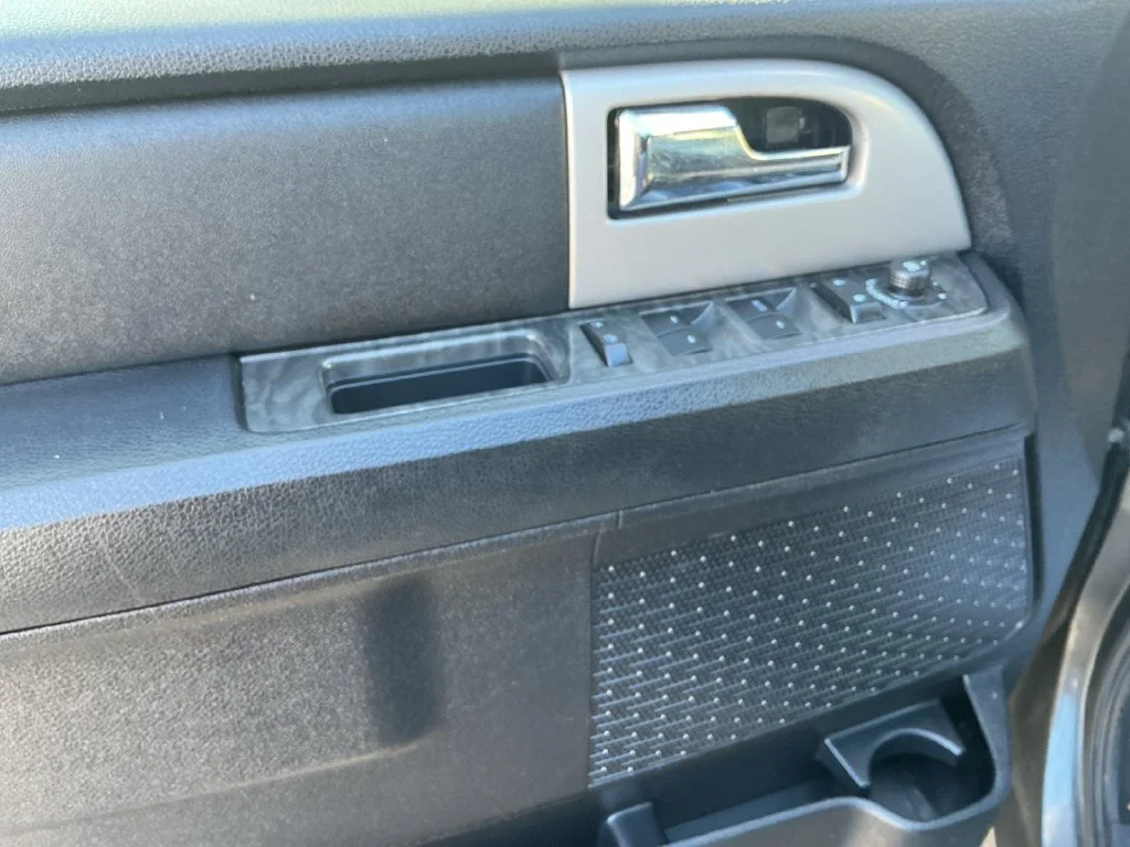 Used 2017 Gray Ford Limited image 14