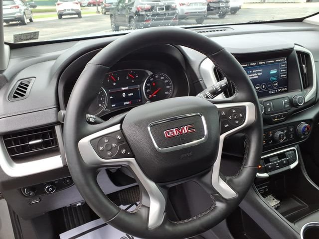 Used 2024 Silver GMC SLT image 11