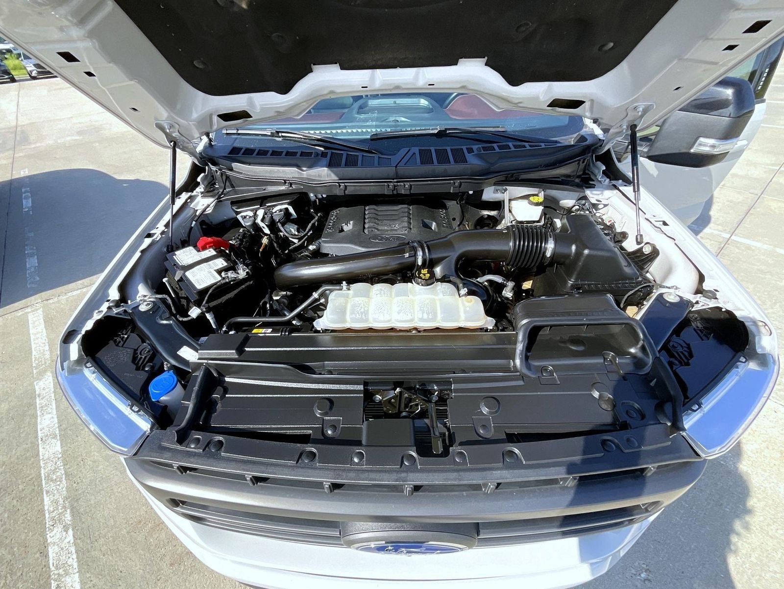 Used 2023 White Ford Lariat image 24