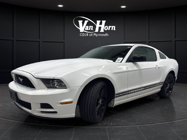 Used 2013 Performance White Ford V6 image 3