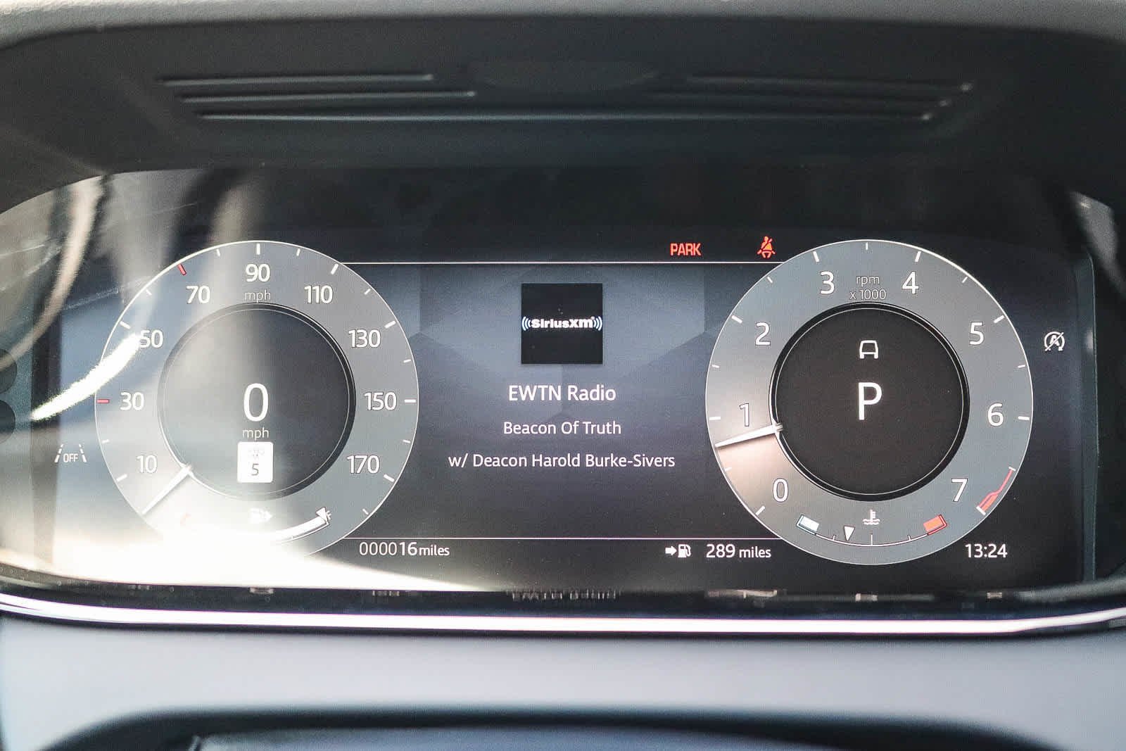 New 2026 Santorini Black Land Rover Core S image 21