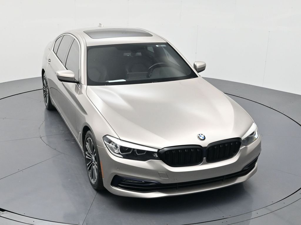 Used 2017 Cashmere Silver Metallic BMW 530i xDrive image 40