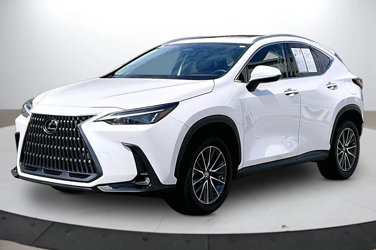 Used 2025 White Lexus 250 Premium image 4