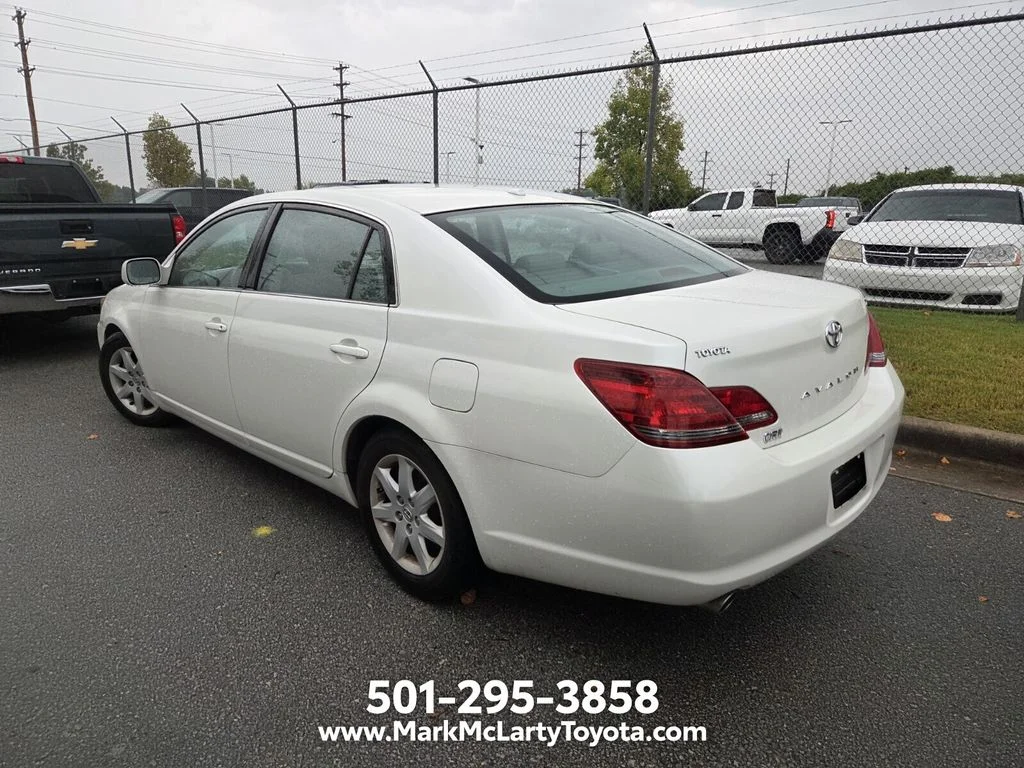 Used 2010 White Toyota XL image 4