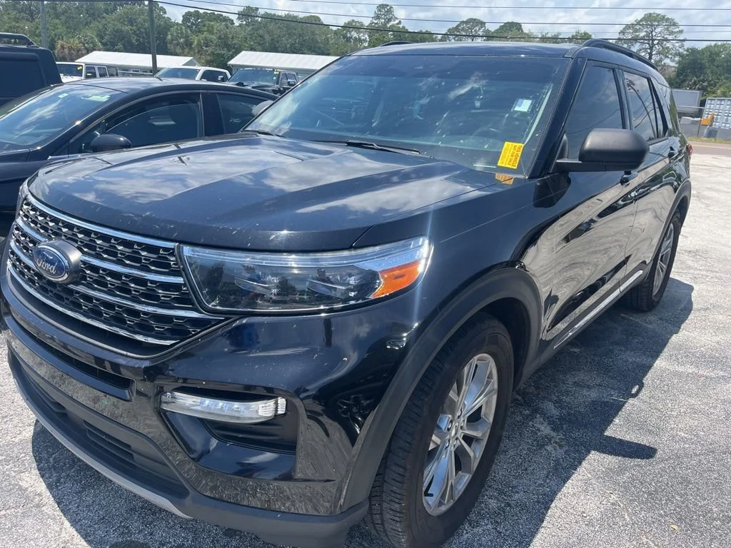 2022 Ford Explorer XLT RWD's photo