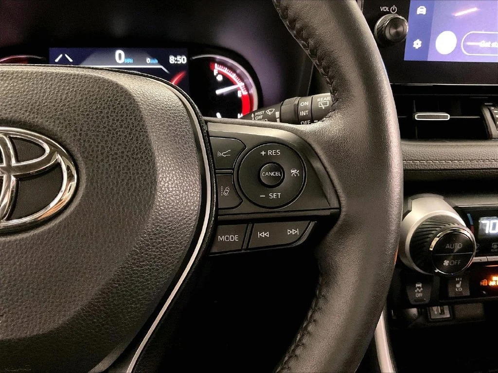 2023 Toyota RAV4 XLE Premium - Photo 23
