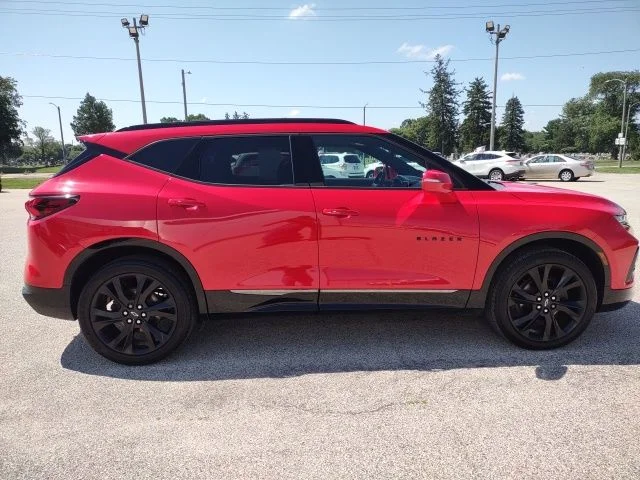 Used 2019 Red Chevrolet RS image 6