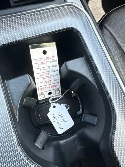 Used 2021 Blue Ford SEL image 19