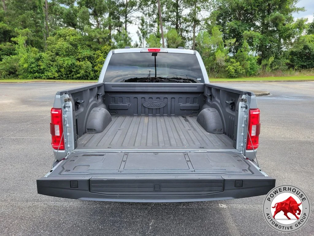 Used 2023 Silver Ford XLT image 14