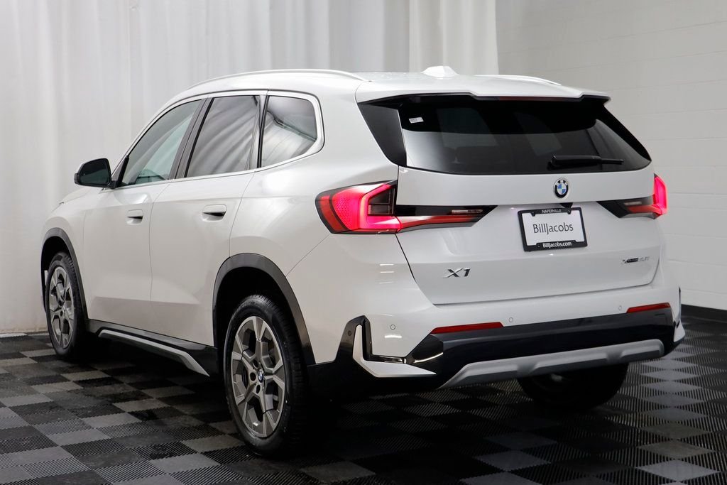 New 2026 Mineral White Metallic BMW xDrive28i image 15