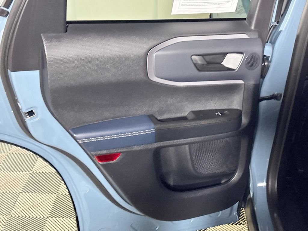 Used 2022 Blue Ford Outer Banks image 19