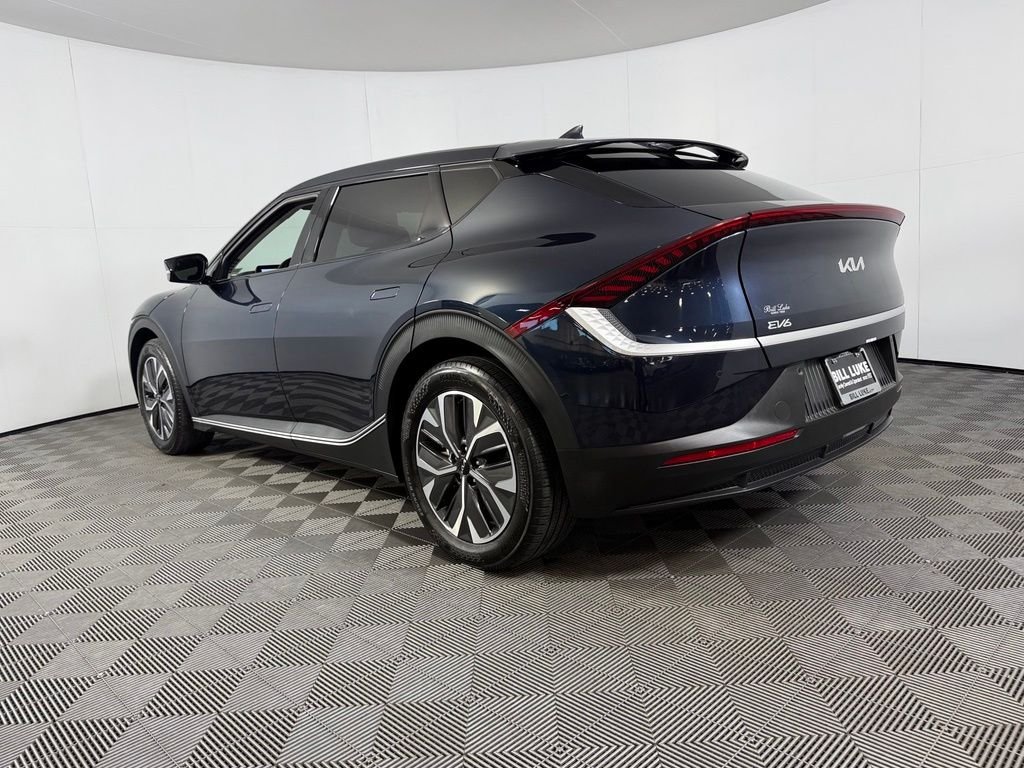 Used 2024 Blue Kia Light image 8