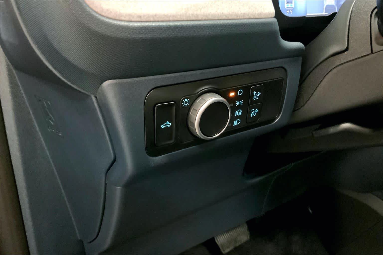 2025 Ford Maverick XLT - Photo 18