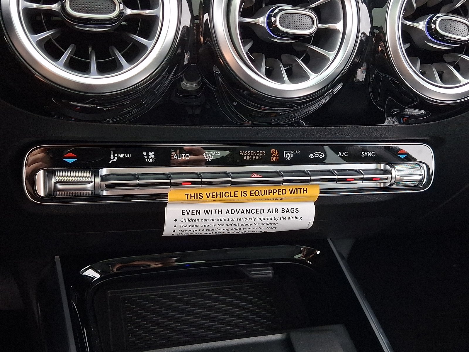 New 2026 Night Black Mercedes-Benz GLA 250 image 14