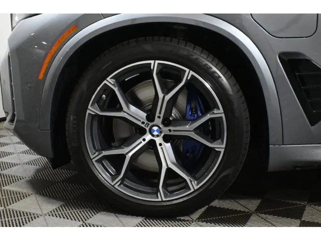 New 2026 Skyscraper Grey Metallic BMW xDrive50e image 12