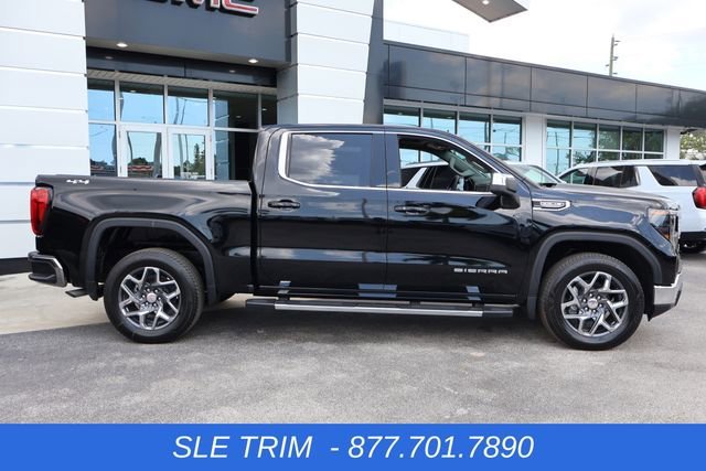 New 2026 Onyx Black GMC SLE image 9