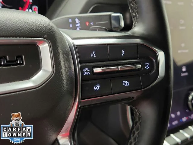 Used 2025 Silver GMC Denali image 28