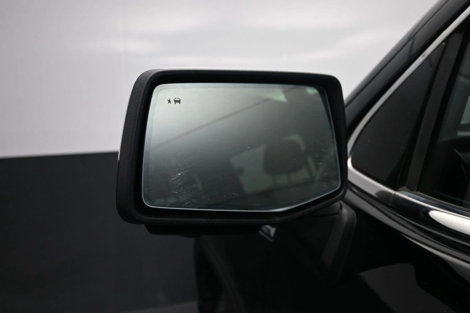 Used 2025 Onyx Black GMC Denali Ultimate image 21