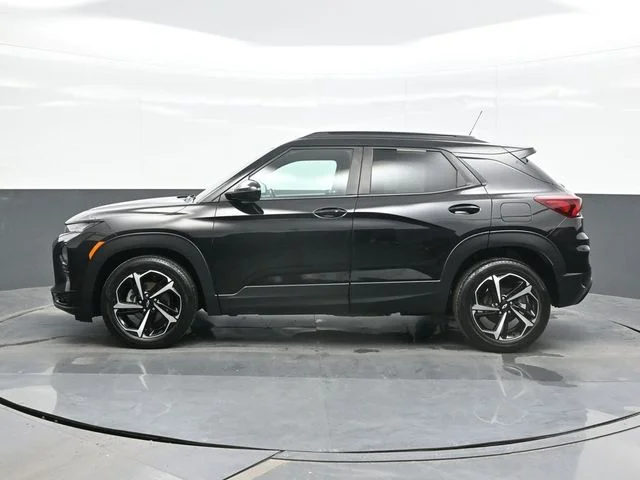 Used 2022 Black Chevrolet RS image 4