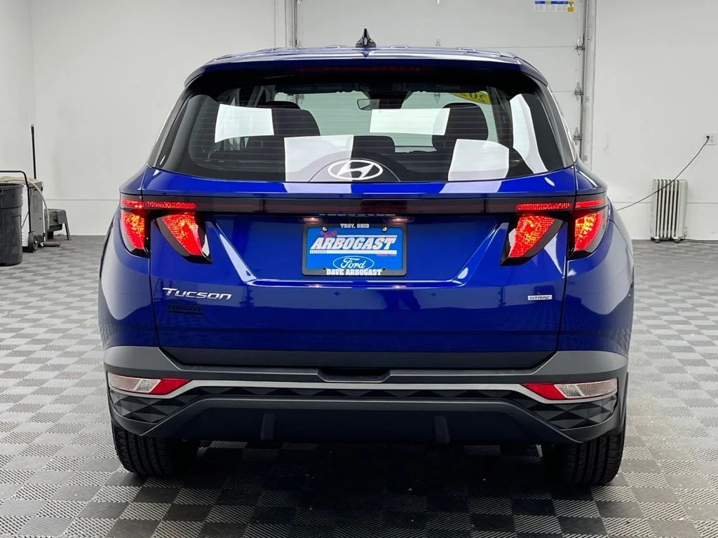 Used 2023 Blue Hyundai SE image 9
