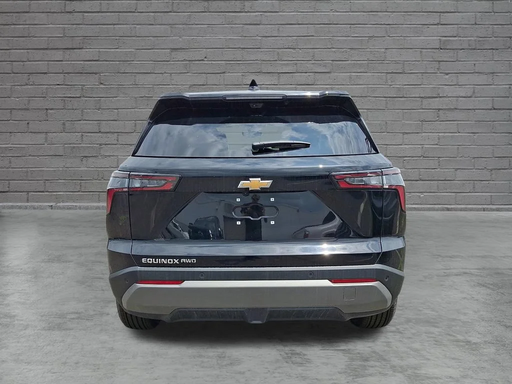 New 2026 Mosaic Black Metallic Chevrolet LT image 7
