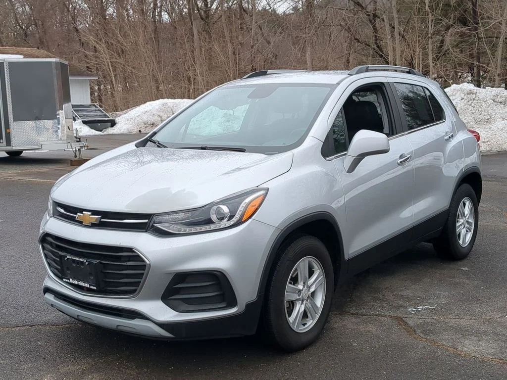 Used 2019 Chevrolet Trax LT with VIN KL7CJPSB5KB812450 for sale in Thomaston, CT