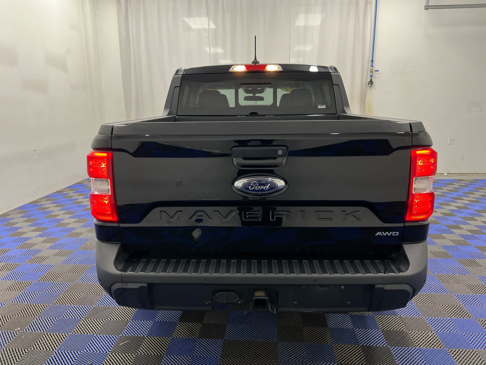 Used 2024 Shadow Black Ford LARIAT image 8