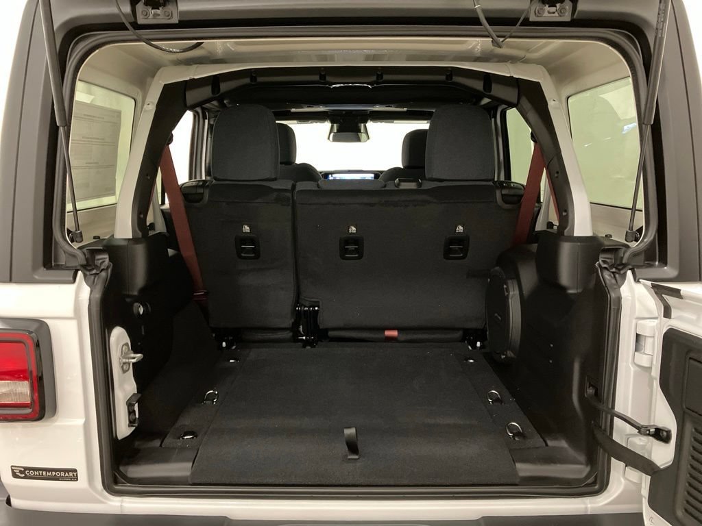 New 2026 Bright White Clearcoat Jeep  image 16