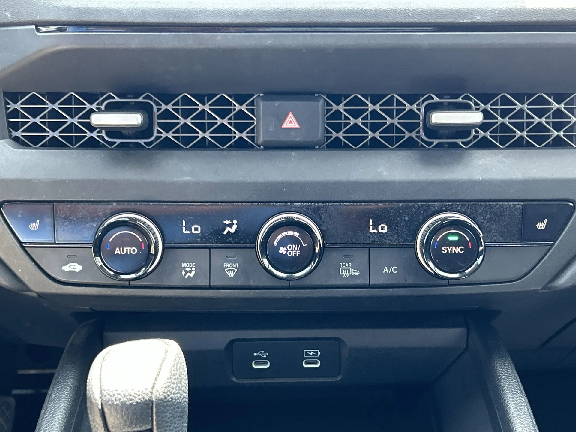 Used 2023 Lunar Silver Metallic Honda EX image 17