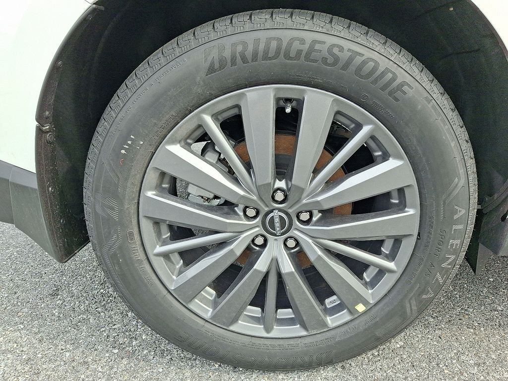 New 2026 White Nissan SL image 5