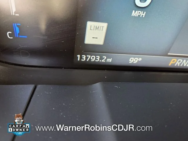 Used 2025 White Ford Lariat image 28