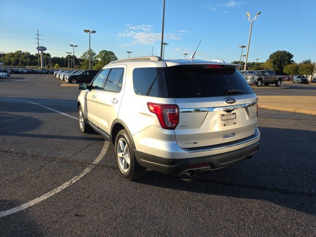 Used 2018 Silver Ford XLT image 5