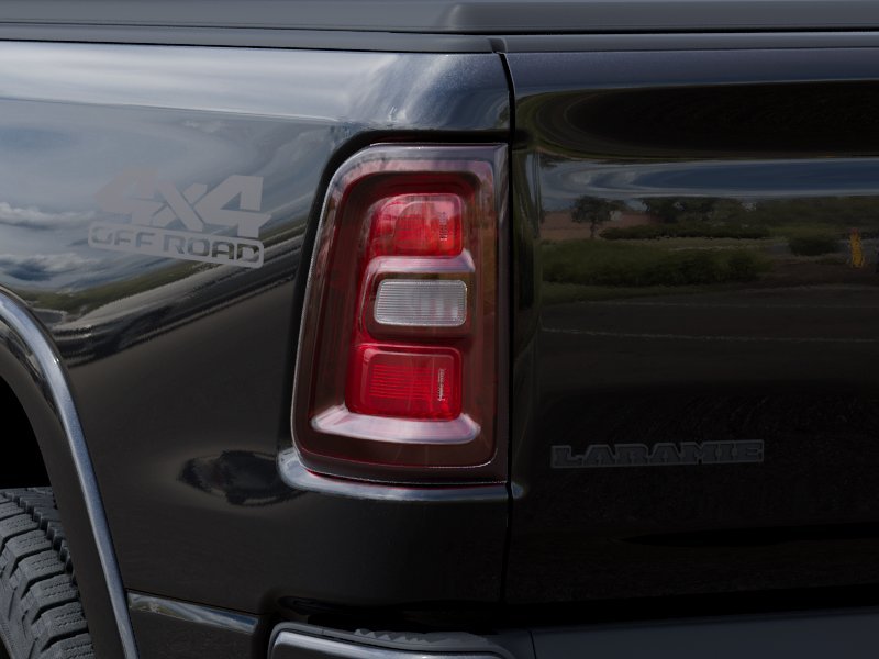 New 2026 Diamond Black Crystal Pearl-Coat Exterior Paint RAM LARAMIE image 5