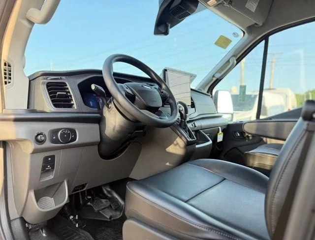 New 2026 Oxford White Ford Cargo Van image 15