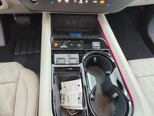 New 2026 White Nissan Platinum image 27