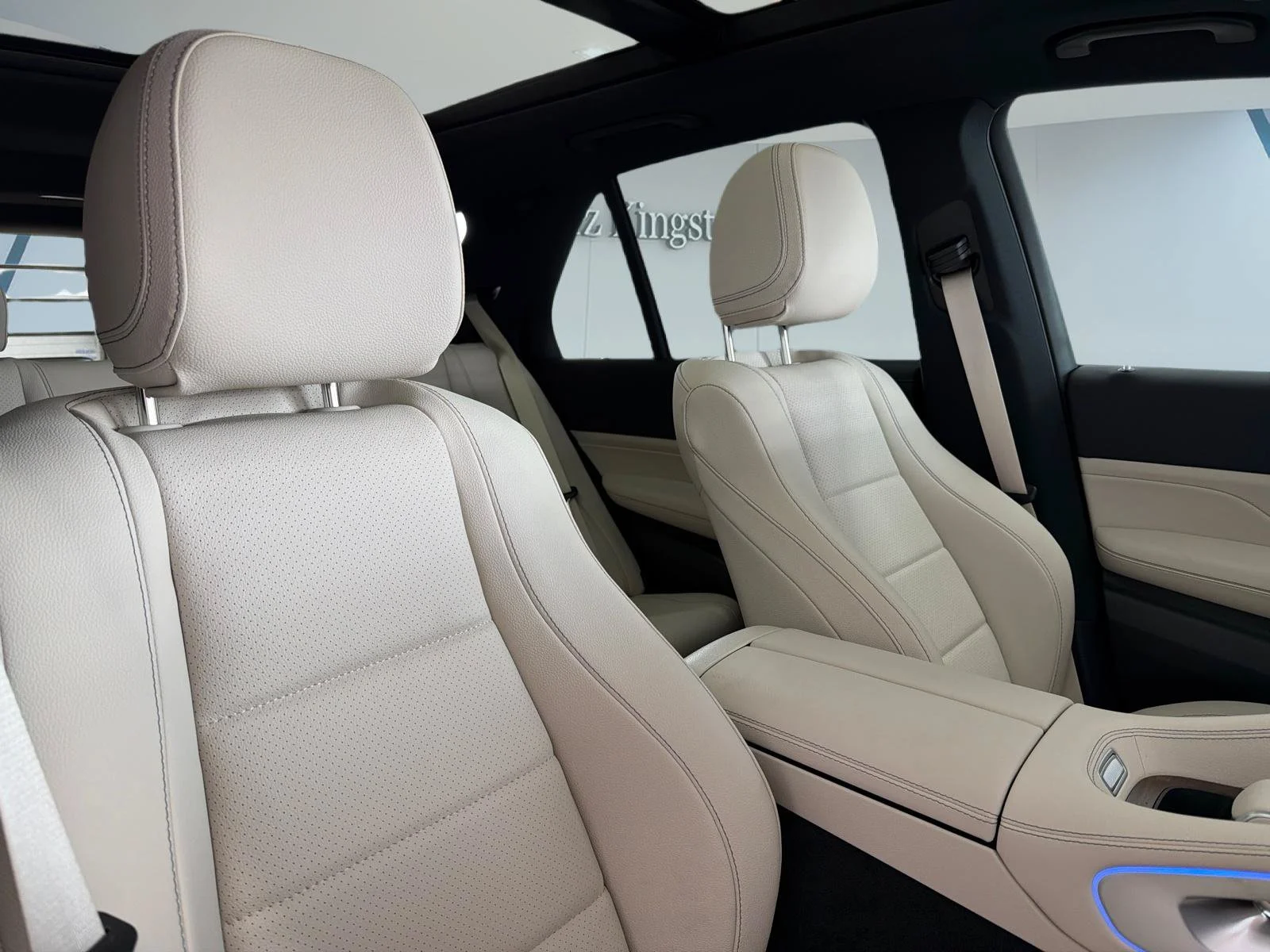 Used 2026 Blue Mercedes-Benz GLE 350 image 31