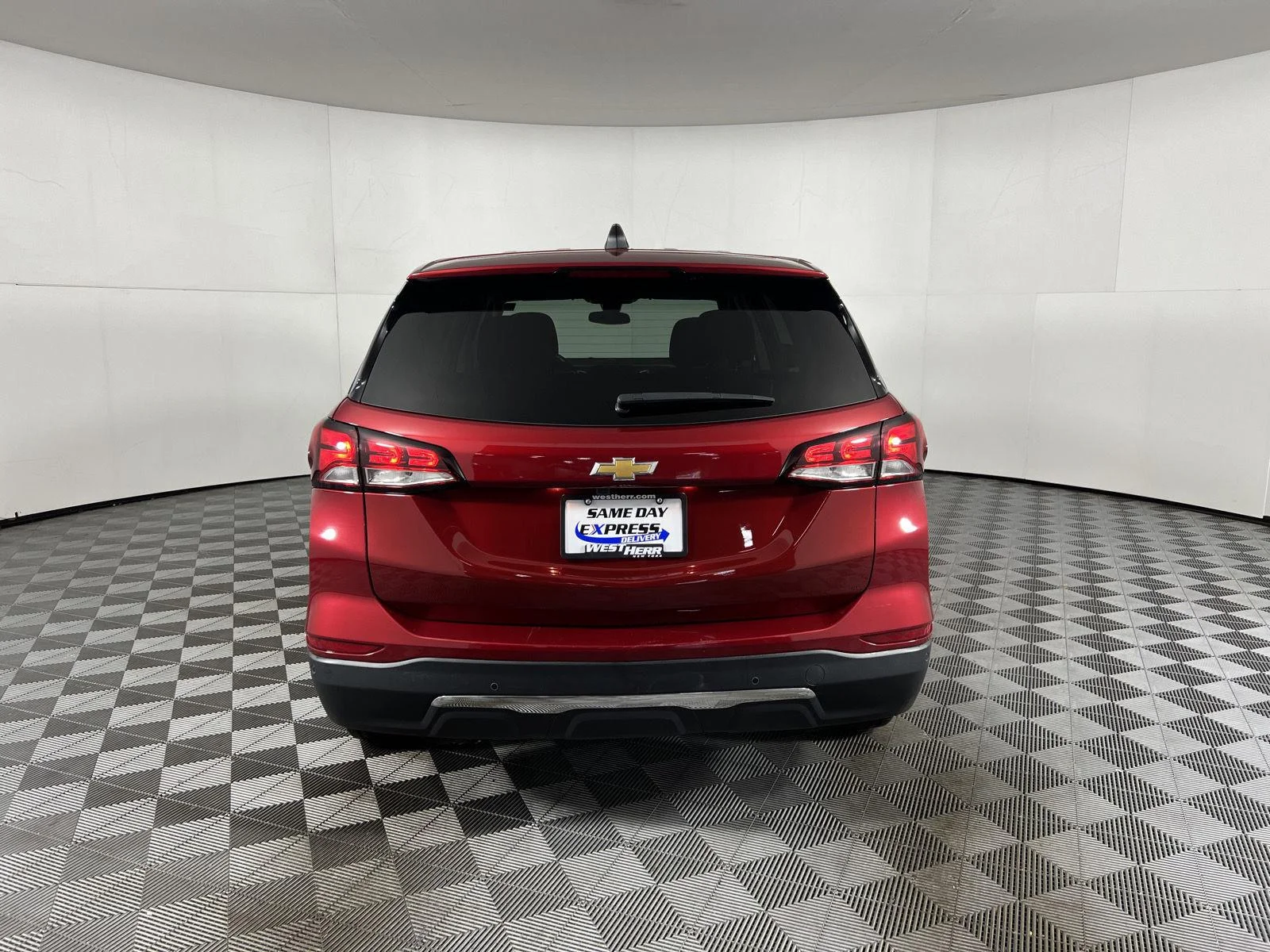 Used 2024 Radiant Red Tintcoat Chevrolet LT image 39