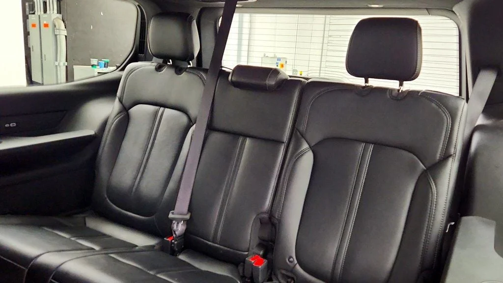 Used 2023 Diamond Black Crystal Pearlcoat Jeep Series II Carbide 4x4 w/ Tri-Pane Roof & Captain