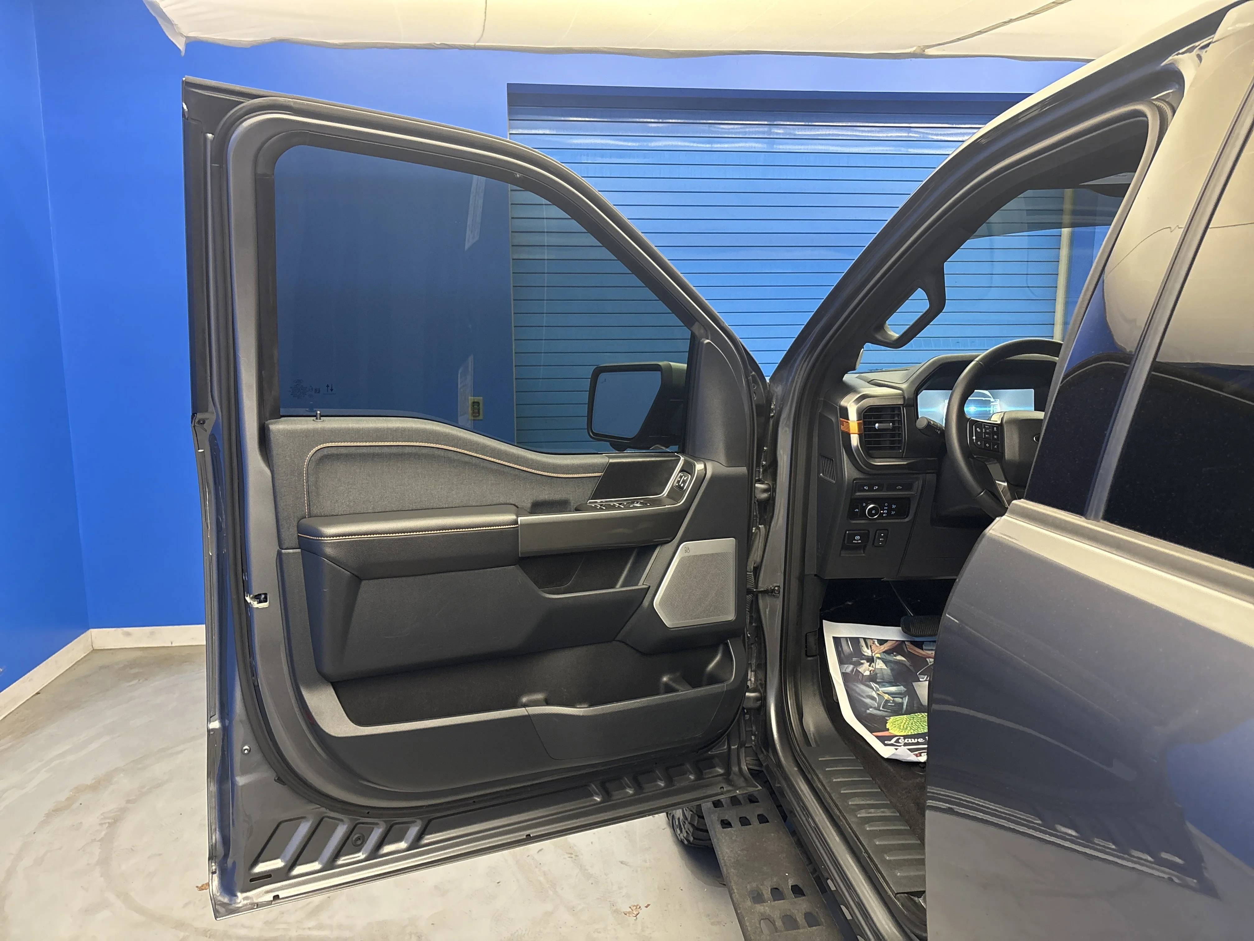 Used 2023 Carbonized Gray Metallic Ford XL image 9