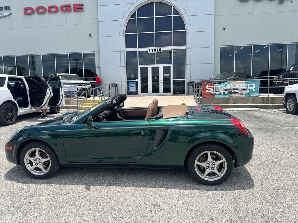 Used 2002 Green Toyota Base image 25