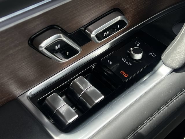 2023 Land Rover Range Rover SE - Photo 20
