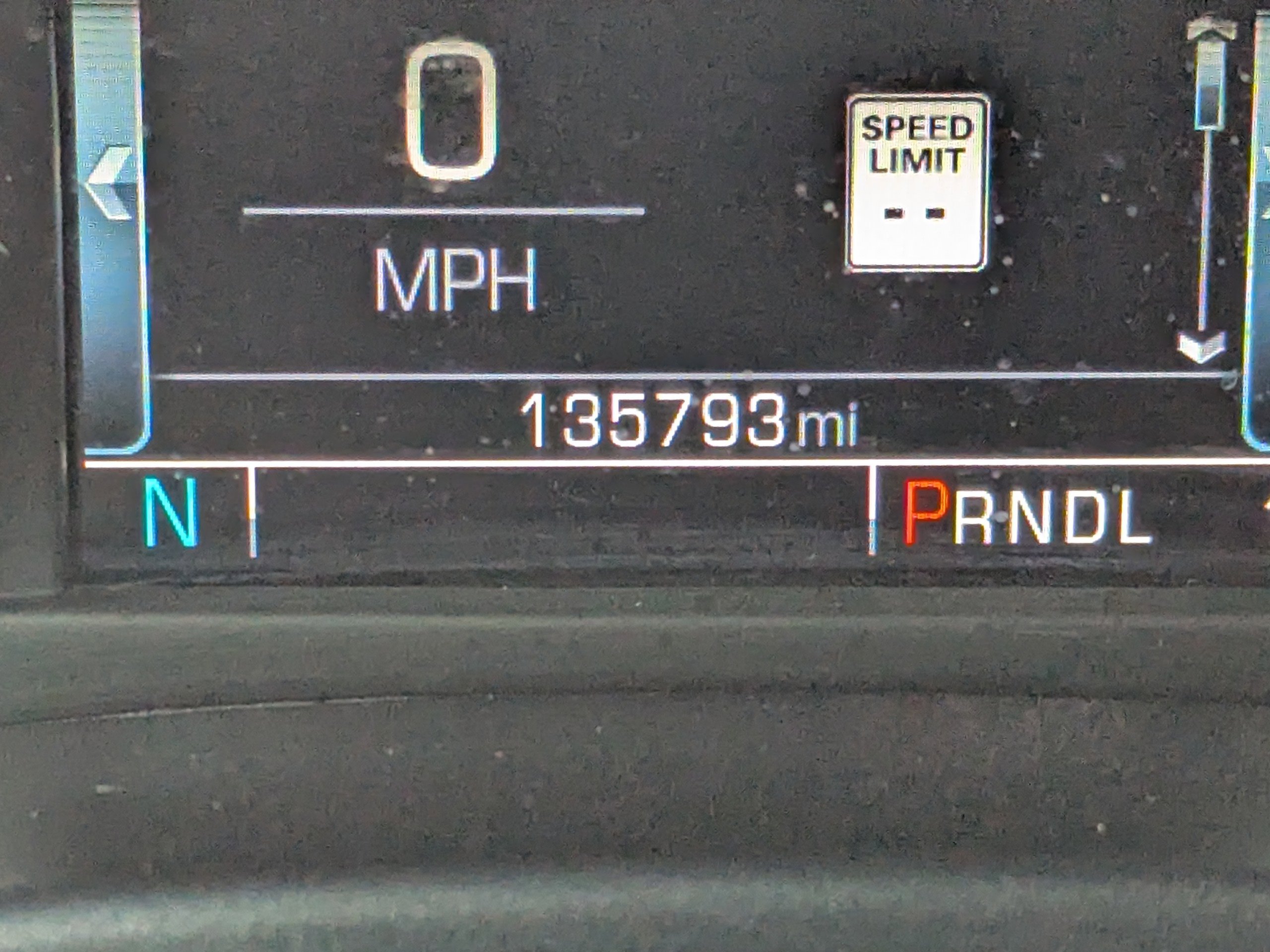 1GT12TEY5JF281600