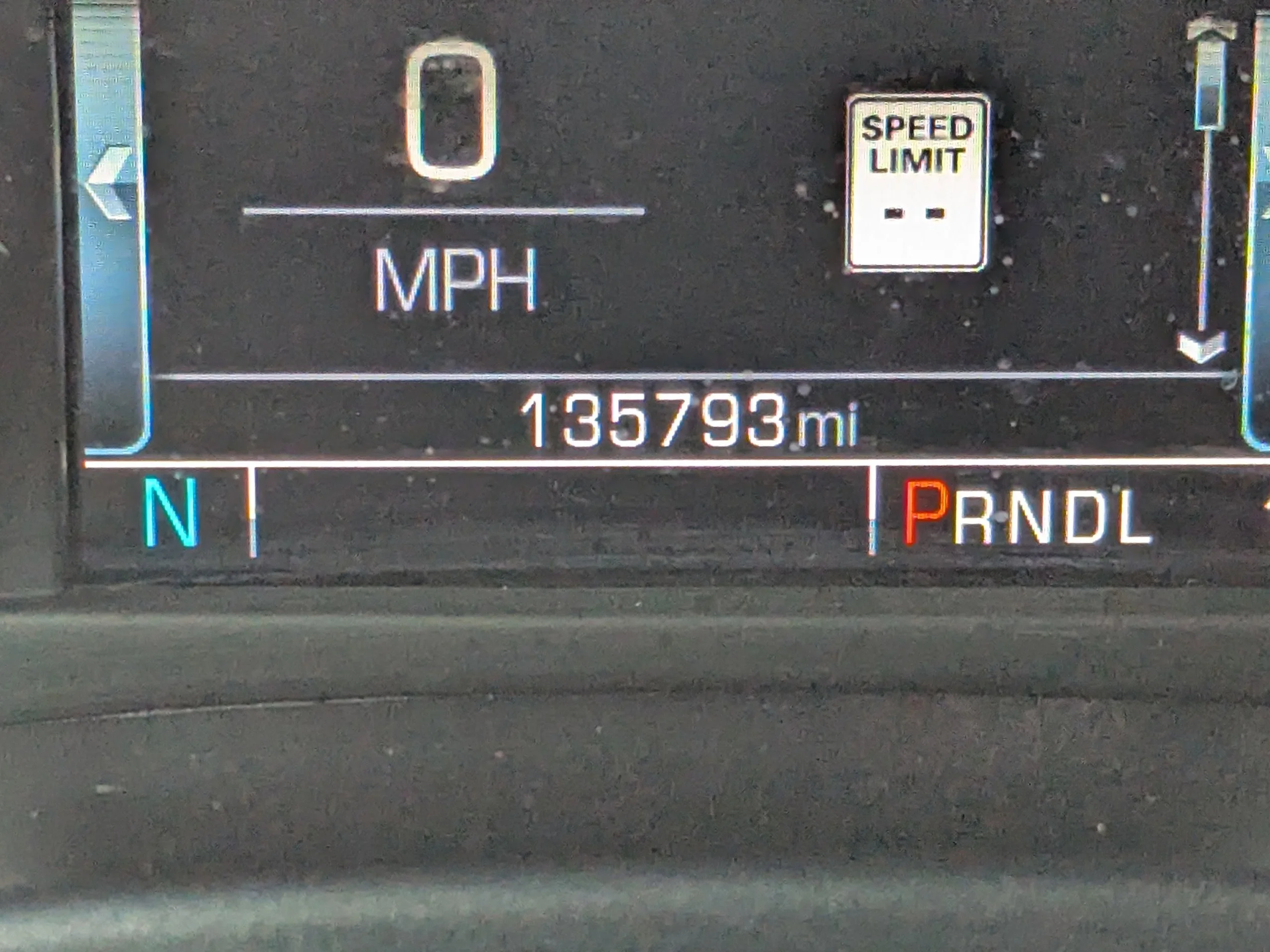 1GT12TEY5JF281600