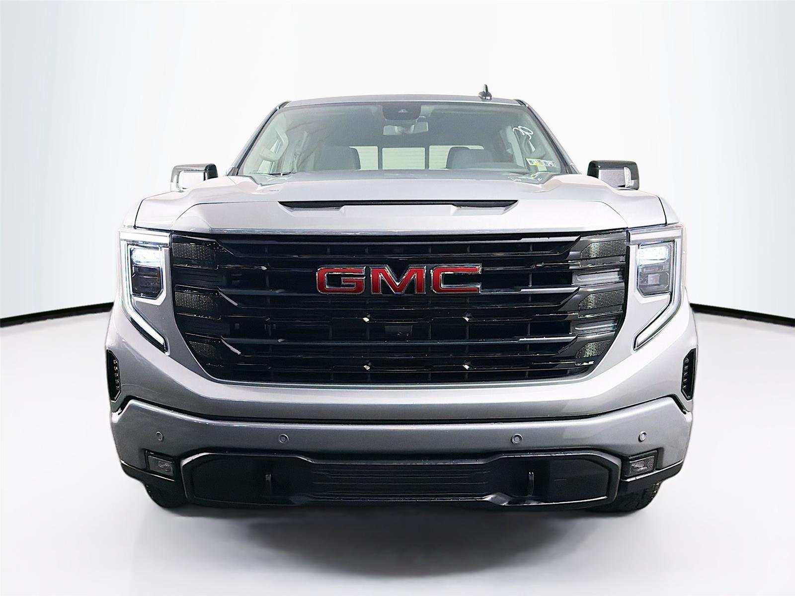 2026 GMC Sierra 1500 Elevation - Photo 2