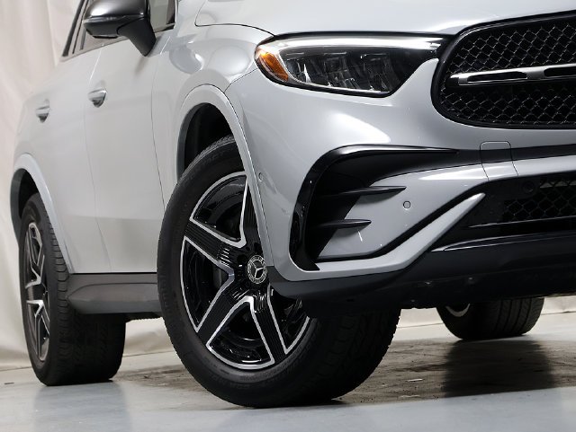 Certified Used 2025 MANUFAKTUR Alpine Grey Mercedes-Benz GLC 350e image 4