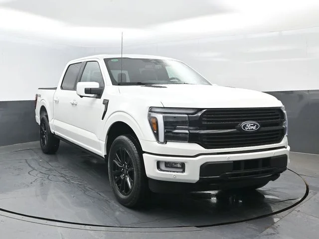 New 2026 Star White Metallic Tri-Coat Ford Platinum® image 2